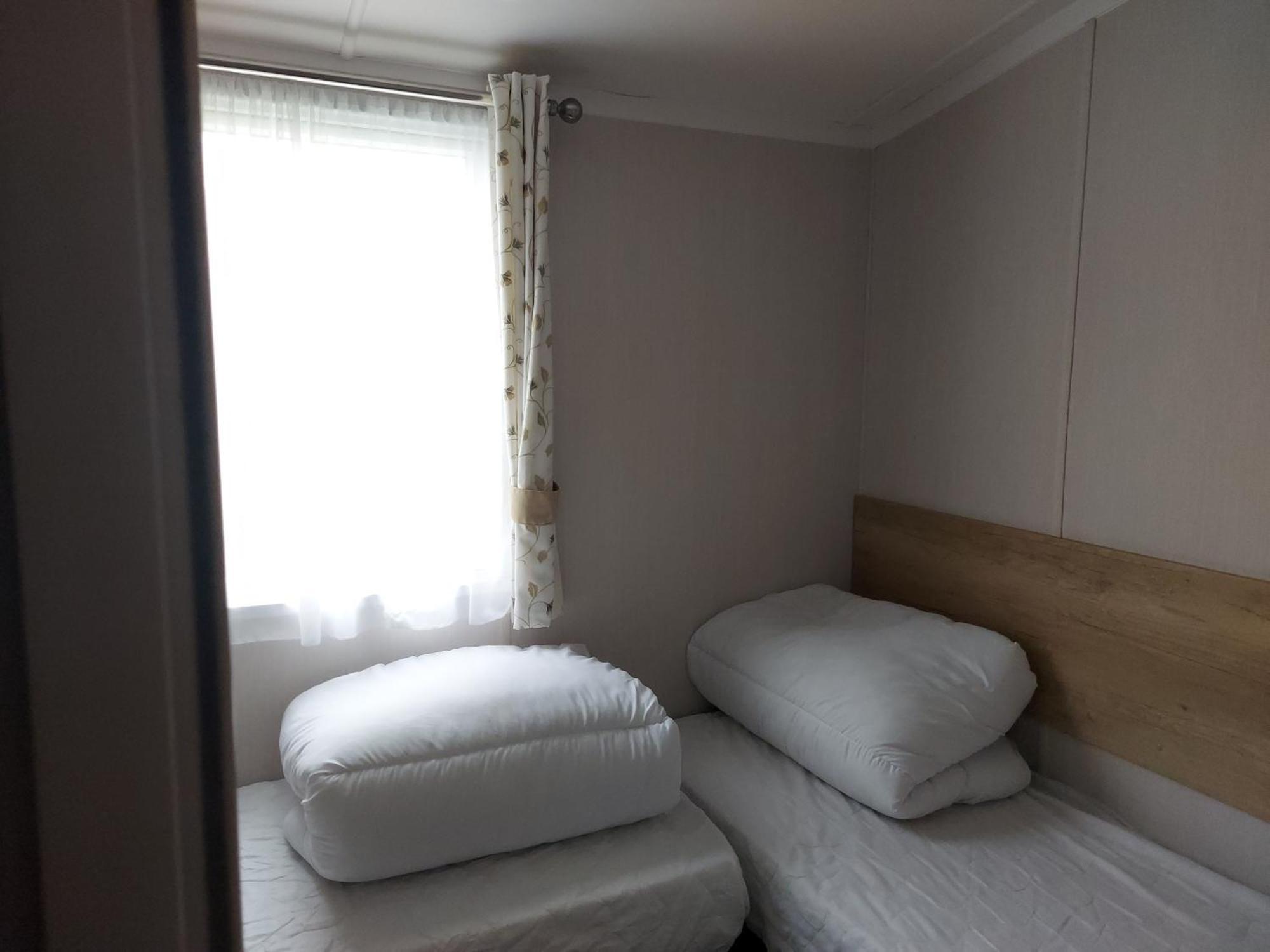 208 Holiday Resort Unity Brean 6 Berth Passes Optional No Pets Exterior photo